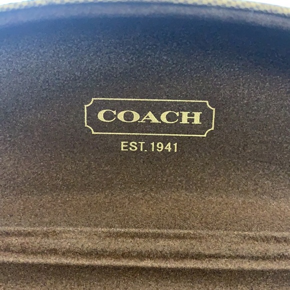 Coach logo brown & Tan faux leather medium hard shell clam case - Picture 3 of 10